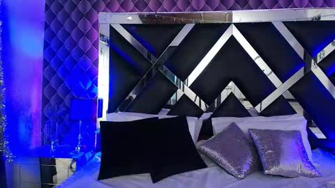 victtoria lee online show from February 17, 7:24 pm