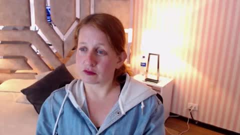 Violeta online show from December 27, 12:39 am