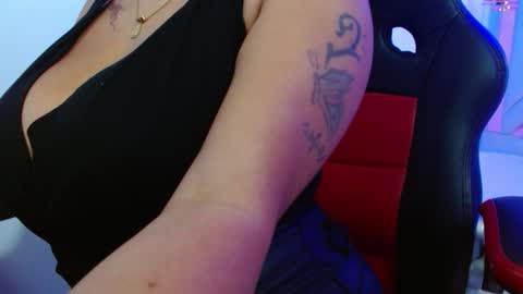 viioleta online show from February 23, 12:26 pm