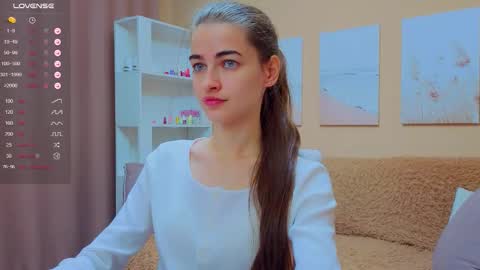 vikiberry online show from September 23, 10:35 am