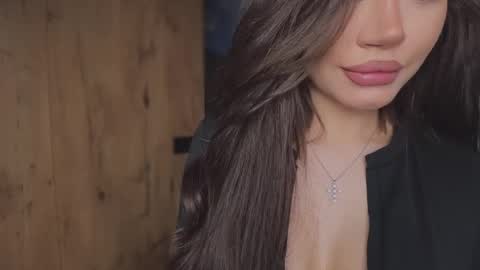 Viktoria www online show from April 22, 1:30 pm