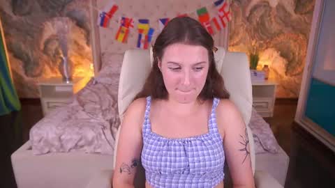 VikVikLove online show from July 14, 2:05 am