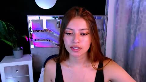 viky_evanss online show from April 16, 5:56 pm