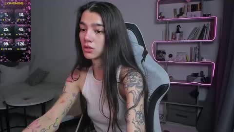 vinkitinkii online show from March 8, 6:41 am