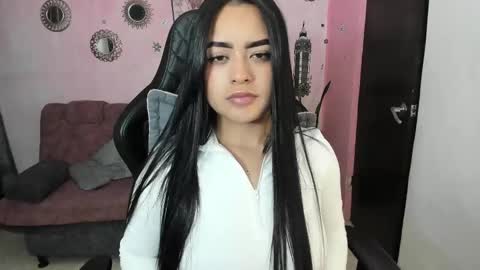 Daniela online show from December 1, 5:00 am