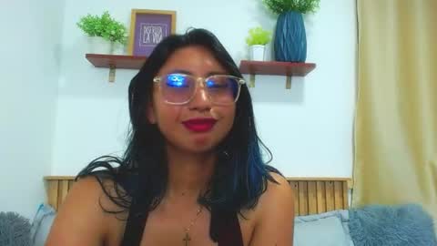 V I O L E T  online show from June 11, 12:32 am