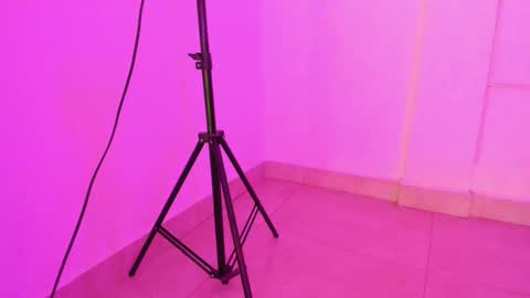 violet__taylor_ online show from September 18, 2:32 am