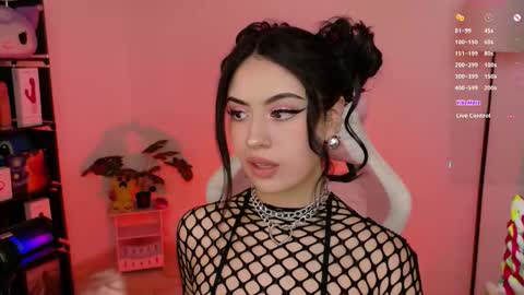 Violeta  online show from February 4, 6:00 pm