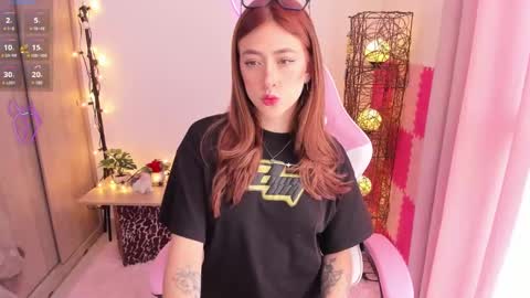 violet online show from February 20, 5:30 pm