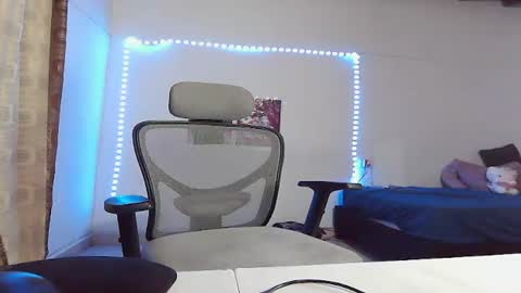 Violete Hentai01 online show from May 30, 11:22 pm