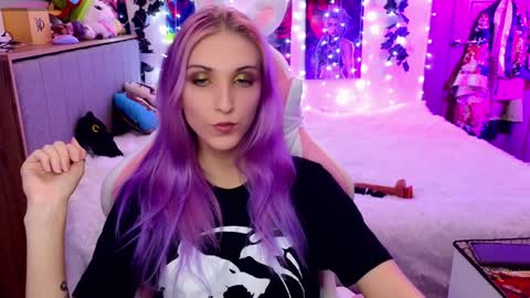 Deya online show from February 5, 12:17 pm