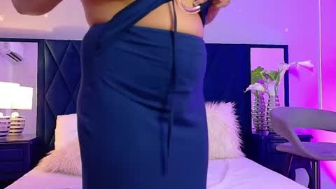 Violet  online show from June 18, 8:03 pm
