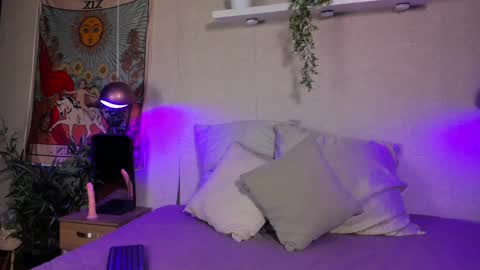 Violeta  online show from September 30, 11:49 am