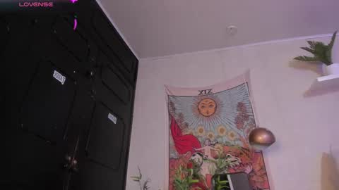 Violeta  online show from January 17, 1:07 pm