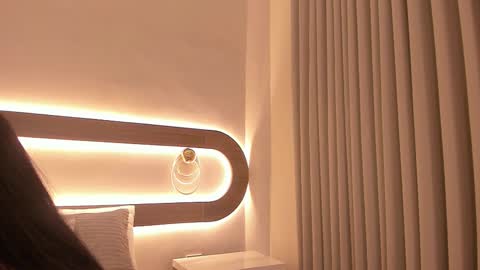 Violeta Sum online show from March 20, 12:10 pm