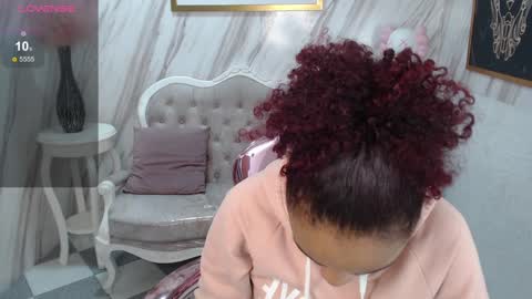 violeth_b online show from January 15, 12:36 pm