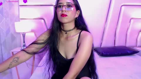 violetpons online show from October 28, 8:14 pm