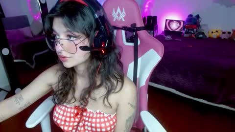   online show from October 14, 4:15 am