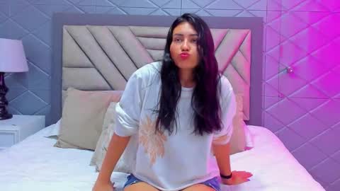 Violet Rousse online show from September 18, 4:16 pm