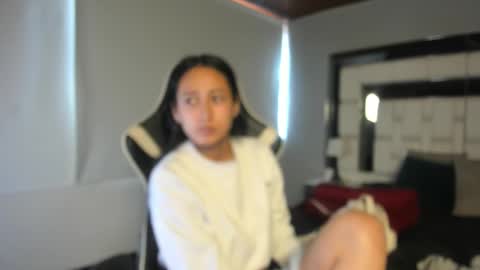 violetskinny online show from November 3, 7:40 pm