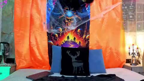 ViolettGolden online show from October 8, 11:14 am