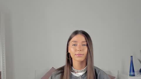 violetta_finch online show from February 6, 8:29 am