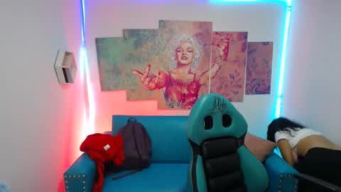 Violeta online show from February 2, 10:14 am