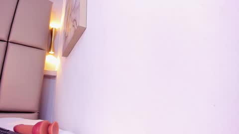 Violetta  online show from February 19, 8:20 pm