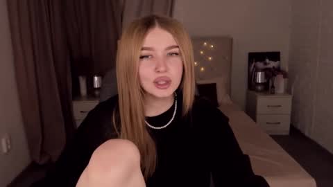 ViolettaOtis online show from January 30, 5:06 pm