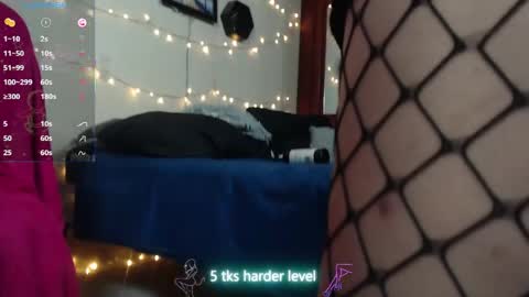 Violetta Morningstar online show from April 3, 10:30 pm