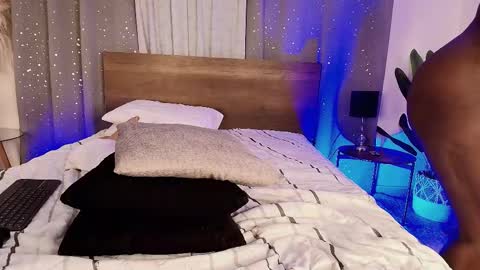 Violett online show from February 9, 5:53 am