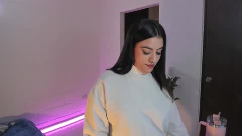 Lu online show from February 11, 11:54 pm