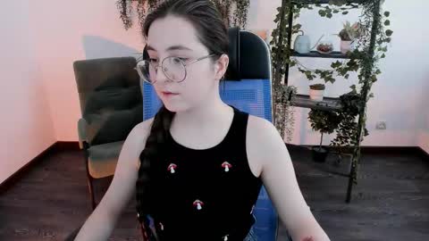 your love online show from February 12, 7:32 am