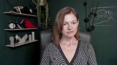 Vivian online show from September 15, 6:43 am