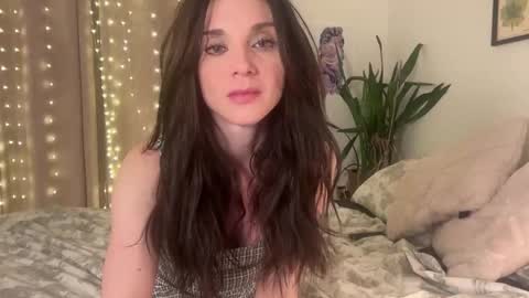 Lillian Rose online show from January 18, 3:25 am