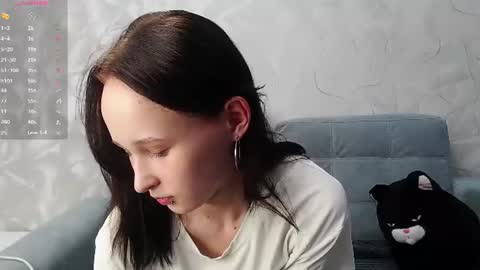 Vivi online show from July 5, 6:24 pm