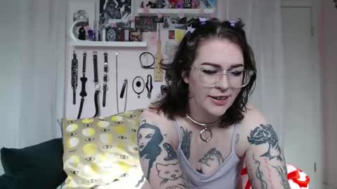 VIXIN online show from February 21, 2:51 pm