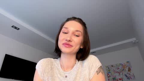 Sarah online show from April 13, 7:09 am