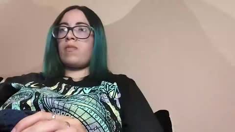 Waningrose  Lu online show from March 6, 11:20 pm