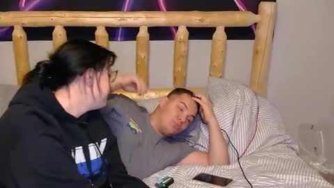 warwhore24 online show from March 1, 5:12 pm