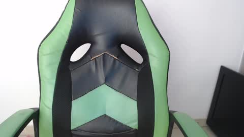 Trixie 3 online show from April 2, 1:41 pm