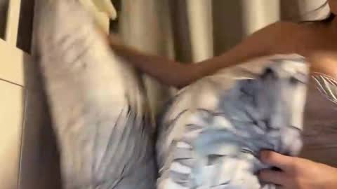 Maggie online show from September 12, 4:14 pm