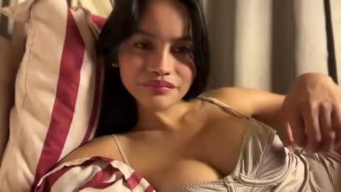 Maggie online show from October 3, 4:12 pm