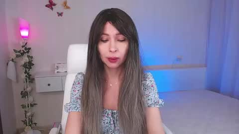 Wendi Foster online show from February 11, 7:16 pm