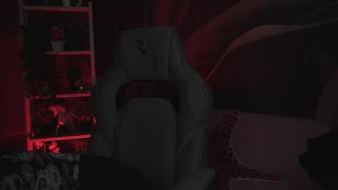 little girl who is always rightLisa online show from October 15, 2:25 am