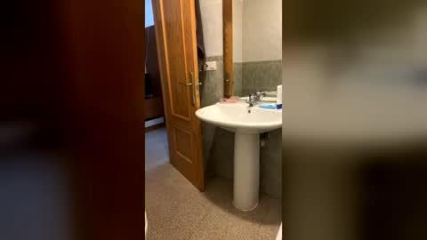 wet___pussy online show from July 13, 8:26 am