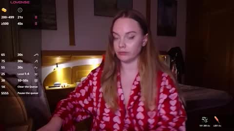 Lana online show from February 6, 5:05 pm