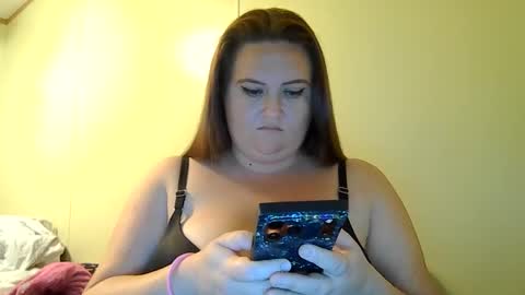 wetbunny25 online show from April 3, 1:31 pm