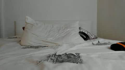 Ari online show from March 11, 7:35 am