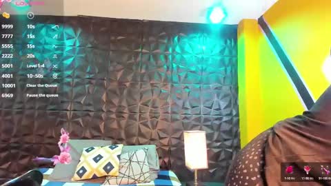 sussy online show from December 4, 12:36 pm